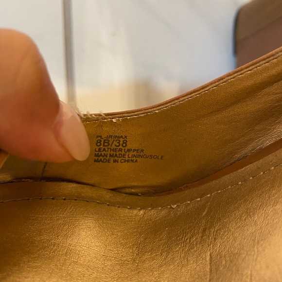 BCBG Wedge Brown/Black Heel Open Toe Size 8 - Picture 3 of 4